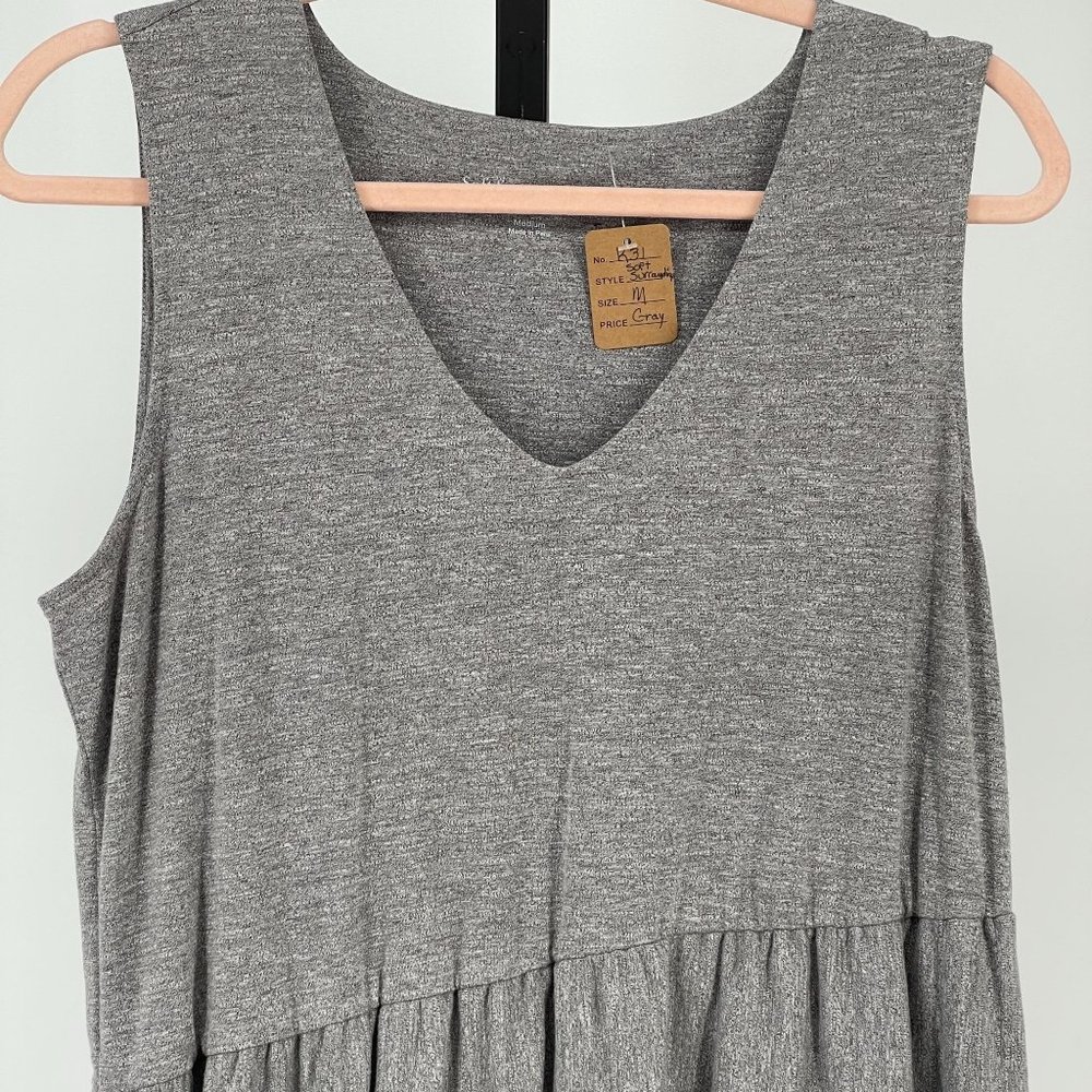 SOFT SURROUNDINGS Aurora Tiered Layered Tank Top Womens Med V Neck Asymmetrical - Picture 3 of 8